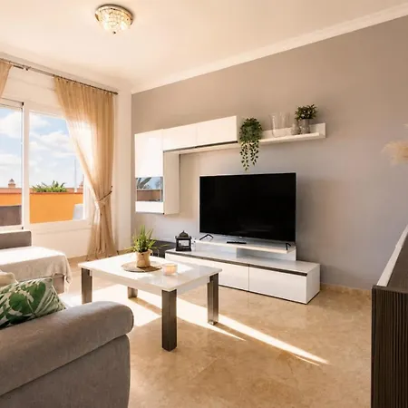 Apartmán Family Apartment With Bbq And 100M2 Terracy *