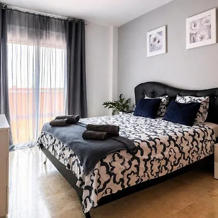 Family Apartment With Bbq And 100M2 Terracy Apartmán *