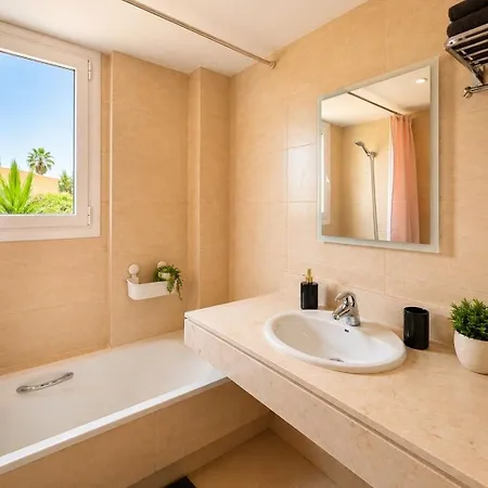 Family Apartment With Bbq And 100M2 Terracy *